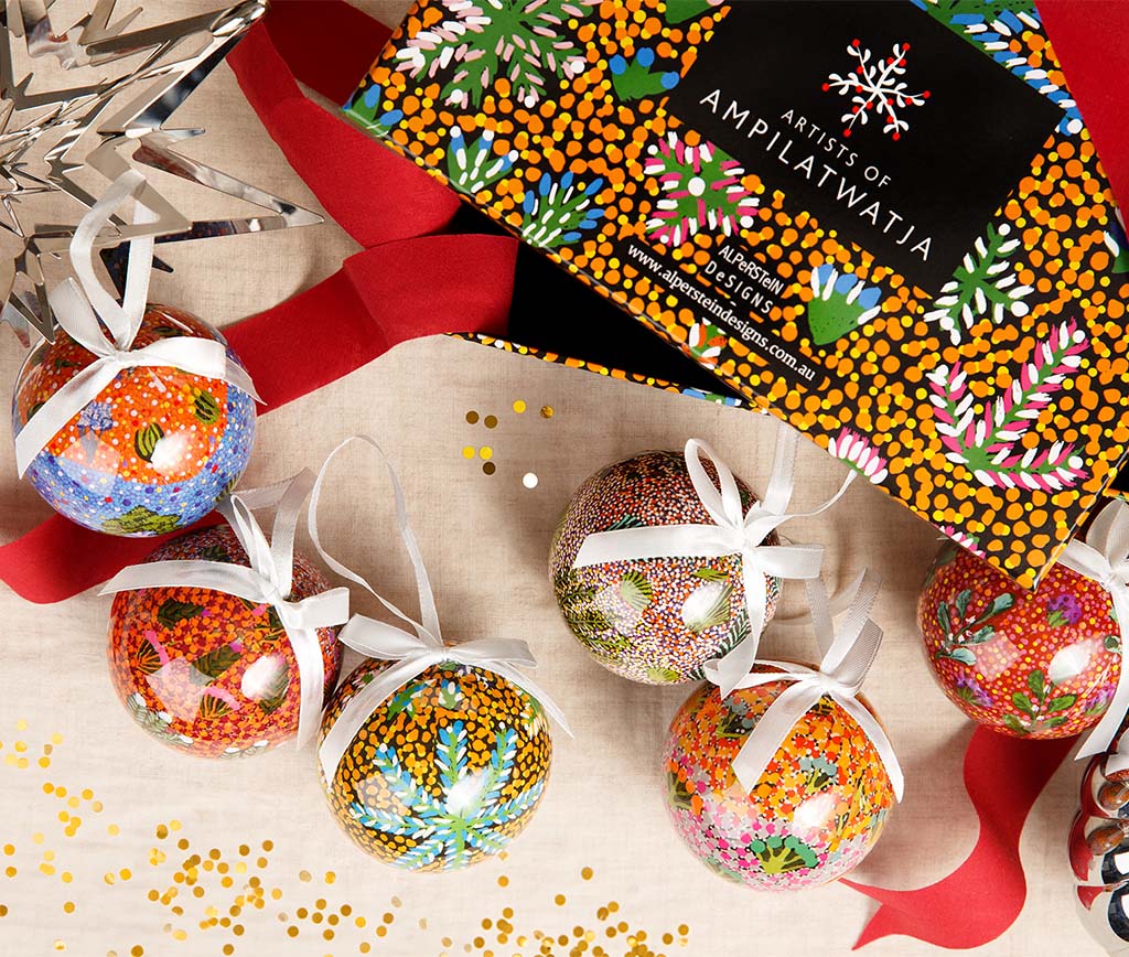 6 Pack Xmas Baubles - Ampilatwatja